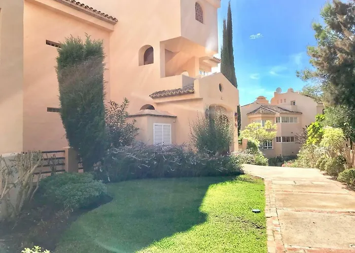 La Terraza Elviria 马尔韦利亚